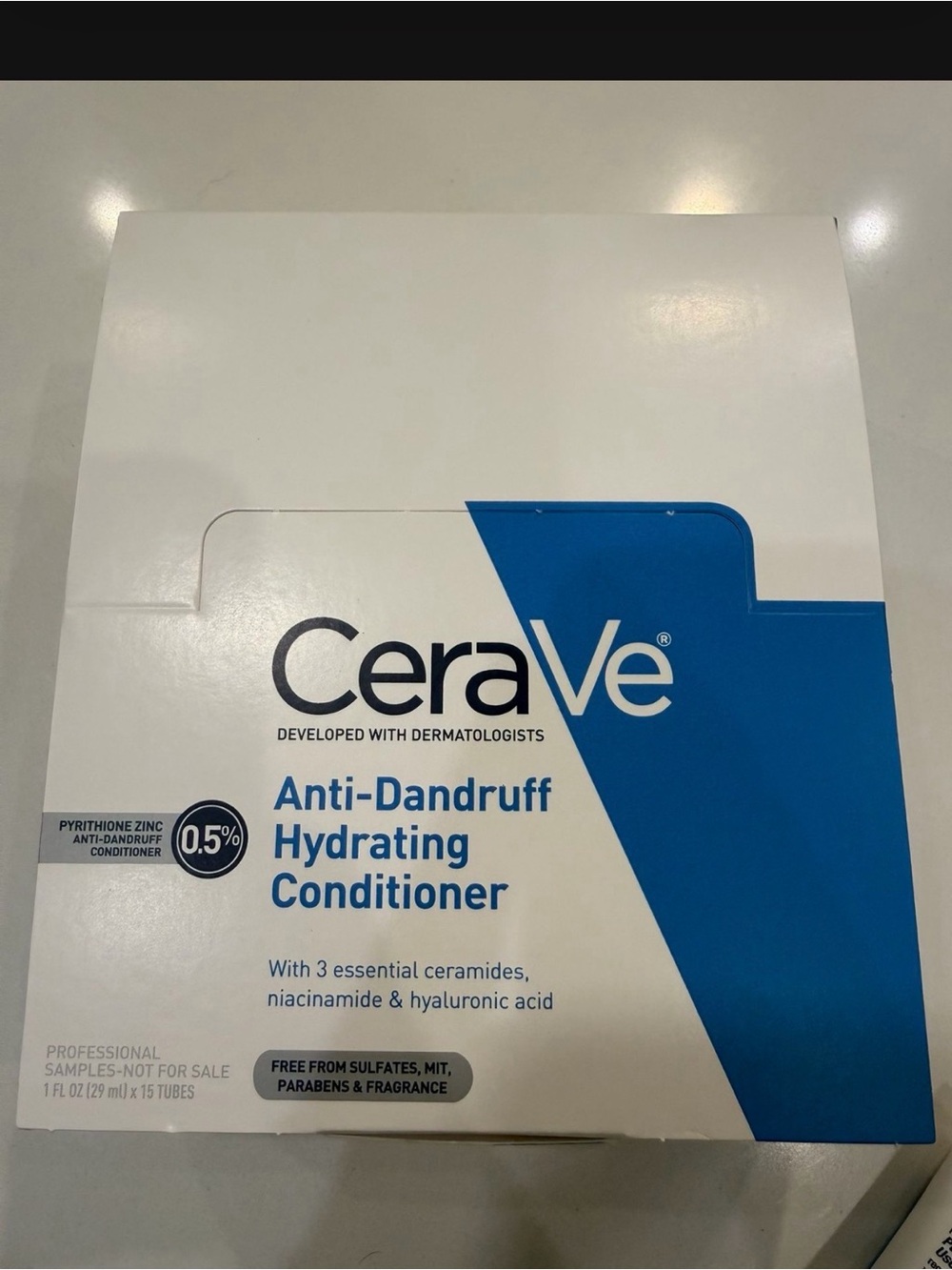 CeraVe Anti-Dandruff Hydrating Conditioner — White & Blue